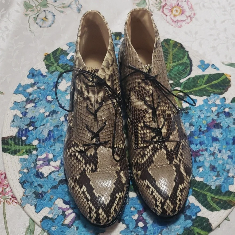 NWOT Alexandre Birman Python Lace up Oxfords